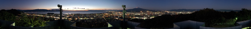 香貫山 芝住展望台からの360度パノラマ夜景写真（日没直後）