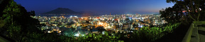 城山展望台からのパノラマ夜景写真(日没直後)
